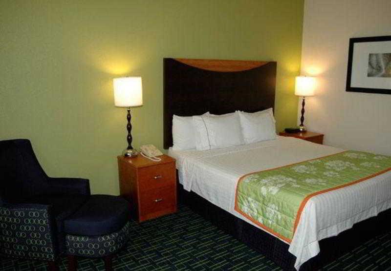 Fairfield Inn & Suites By Marriott Knoxville/East Exterior photo