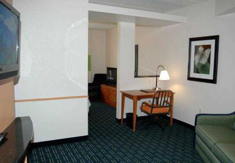 Fairfield Inn & Suites By Marriott Knoxville/East Exterior photo