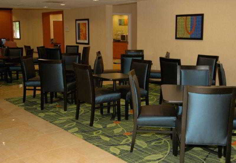 Fairfield Inn & Suites By Marriott Knoxville/East Exterior photo